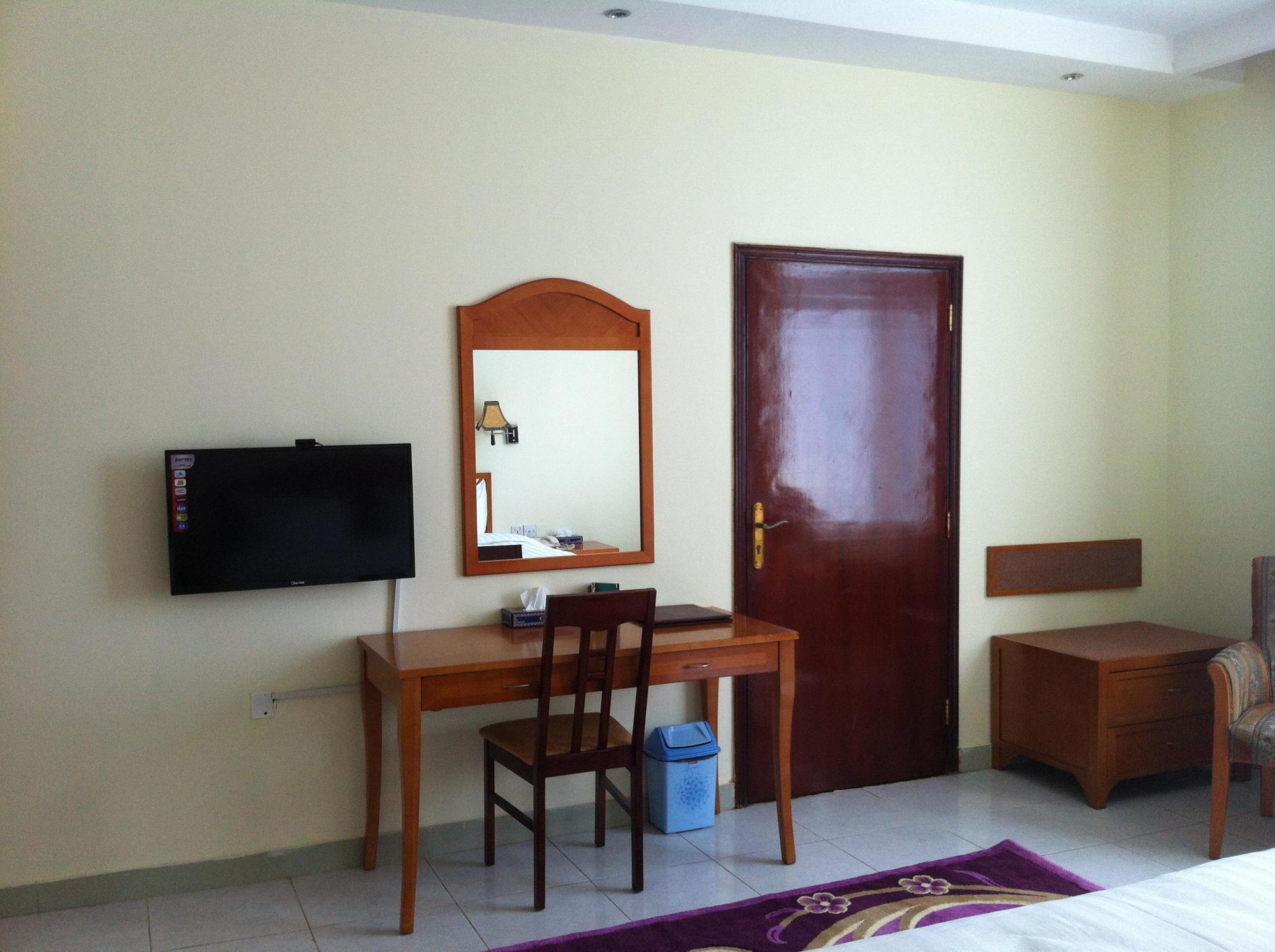 Oyo 366 Waves Hotel Ajman Eksteriør billede