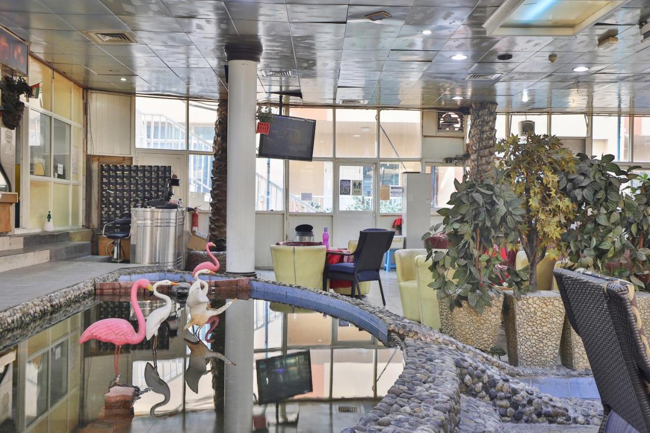 Oyo 366 Waves Hotel Ajman Eksteriør billede