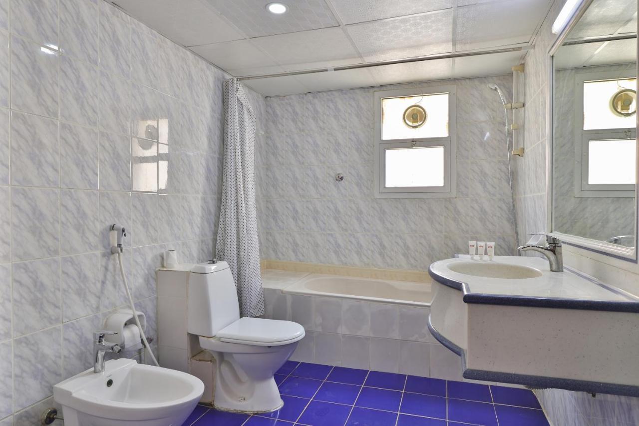 Oyo 366 Waves Hotel Ajman Eksteriør billede