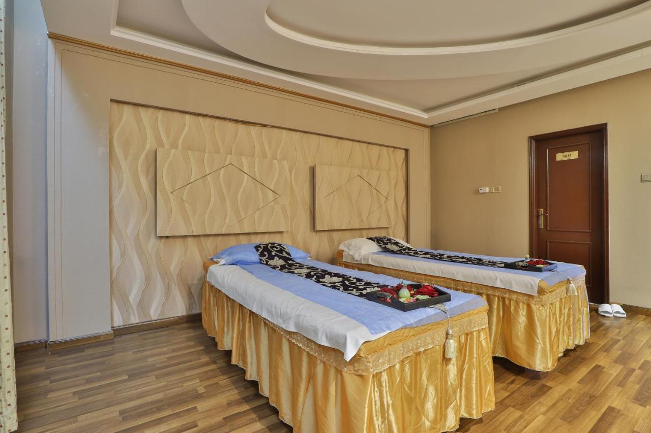 Oyo 366 Waves Hotel Ajman Eksteriør billede
